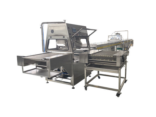 Buon prezzo 400 mm di larghezza Chocolate Enrober Machine raffreddamento dell'aria con 10m tunnel di raffreddamento in linea